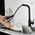 Robinet de cuisine avec douchette noire moderne