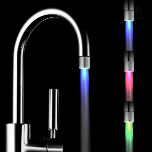 Embout de robinet LED pour un éclairage coloré