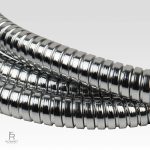 Flexible de douche, accessoire indispensable en chrome poli