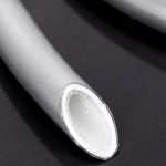 Douche flexible, matériau PVC résistant avec finition élégante