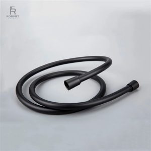 Flexible de douche en PVC, couleur noire, pour une installation facile