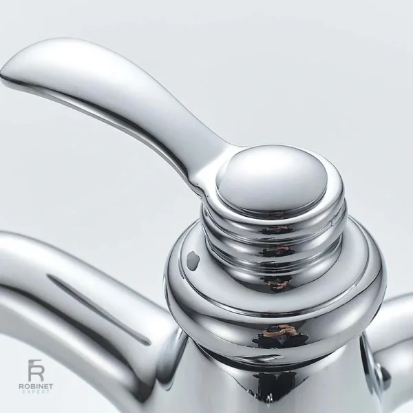 Robinet salle de bain avec finition rétro pour un charme unique