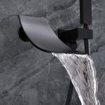 Robinet de baignoire à deux trous design