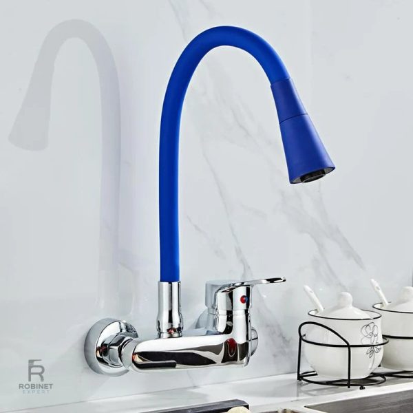 Bec flexible sur mitigeur mural pour cuisine moderne