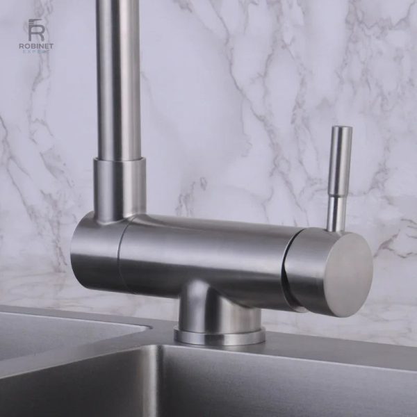 Accessoire de cuisine pratique avec design moderne en chrome