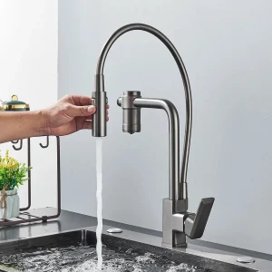 Mitigeur de cuisine avec douchette pivotante