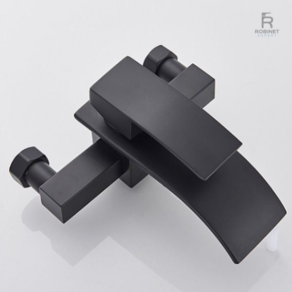Robinet de douche élégant en finition noire
