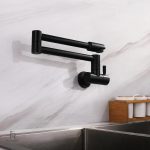 Mitigeur de cuisine mural avec design élégant