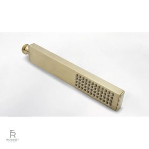 Pommeau de douche doré au style contemporain