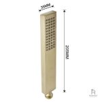 Pommeau de douche en finition or pour une touche luxe