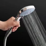 Pommeau de douche en inox pour un jet puissant