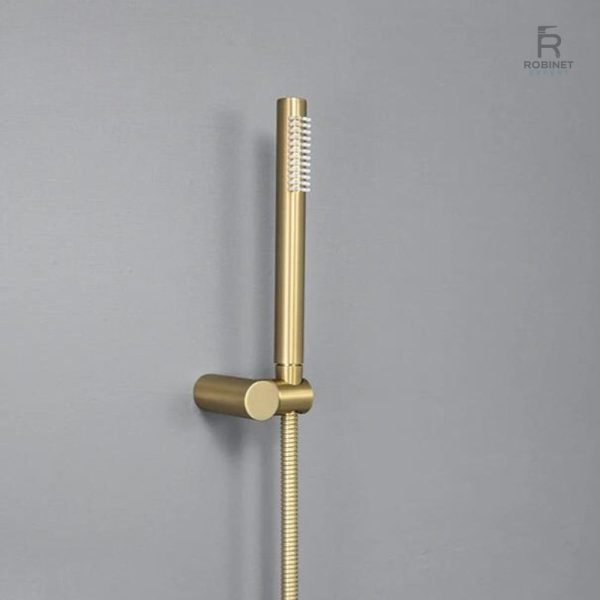 pommeau-de-douche-or-1 Pommeau de douche or élégant pour une salle de bain raffinée
