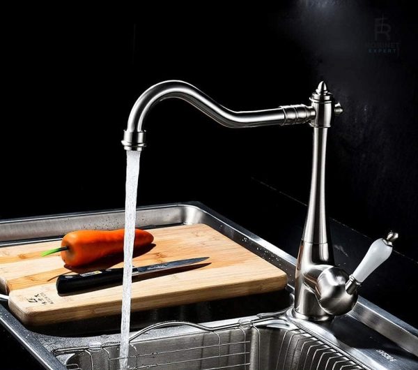 Robinet de cuisine en finition antique élégante