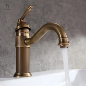 Finition bronze pour robinet de salle de bain