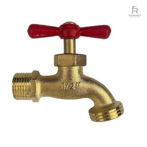 Robinet d'extérieur design pratique pour jardin ou terrasse