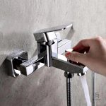 Robinet mural pour douche, finition élégante et pratique