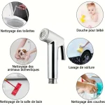 Accessoire de salle de bain pour WC, design pratique
