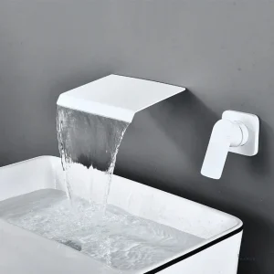 Robinet lavabo avec effet cascade apaisant