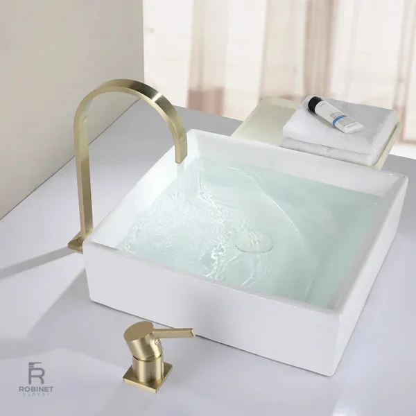 Robinet de lavabo en laiton finition brillante