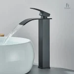 Robinet lavabo noir mat élégant et moderne