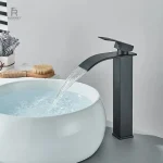Robinet noir pour lavabo, finition mate