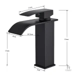 Robinet lavabo noir, style minimaliste