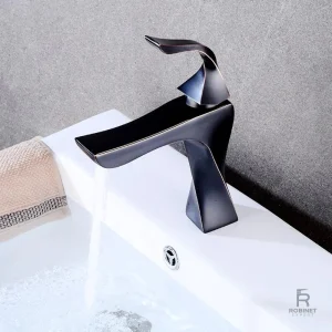 Robinet design pour salle de bain moderne