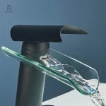 Robinet salle de bain en finition pêche raffinée