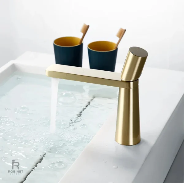 Mitigeur Aqua pour un style contemporain en salle de bain