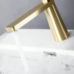 Mitigeur élégant Aqua pour lavabo