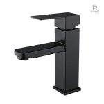 Mitigeur salle de bain noir avec design cascade