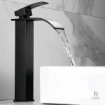 Mitigeur avec effet cascade, esthétique moderne