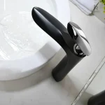 Robinet de salle de bain minimaliste Halo