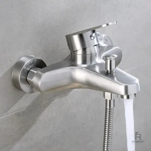 Robinet mural design pour baignoire moderne