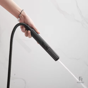 Robinet mural pour baignoire au design épuré