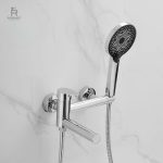 Robinet mural baignoire, finition soignée et durable