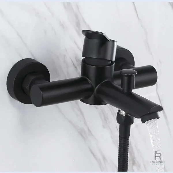 robinet-mural-douche-et-baignoire-noir-1 Robinet mural noir pour douche et baignoire