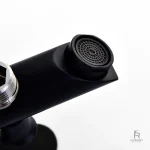Robinet noir pour douche et baignoire élégante