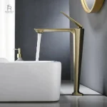 Robinet pour lavabo avec finition soignée et stylée