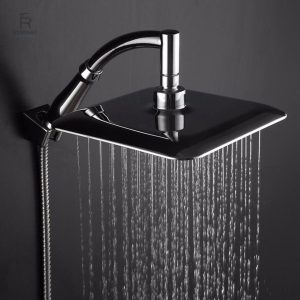 Douche encastrable au design minimaliste et fonctionnel