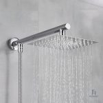 Grand modèle de tête de douche pour une expérience agréable